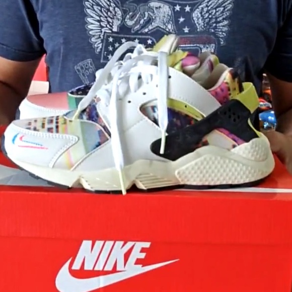Preloved Nike Colorful Huarache Sneakers